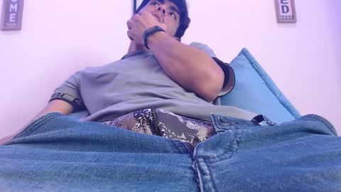 Snapshot of harrythomson1 chatting on 02/16/25, 07:26 harry thomson online show from 02/16/25, 07:26