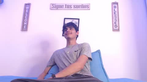 Snapshot of harrythomson1 chatting on 03/08/25, 08:11 harry thomson online show from 03/08/25, 08:11