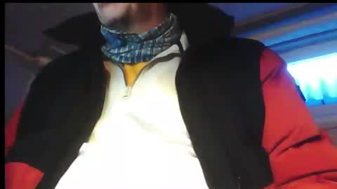 Snapshot of hartwichser1 chatting on 01/04/25, 02:25 hot n  nasty online show from 01/04/25, 02:25