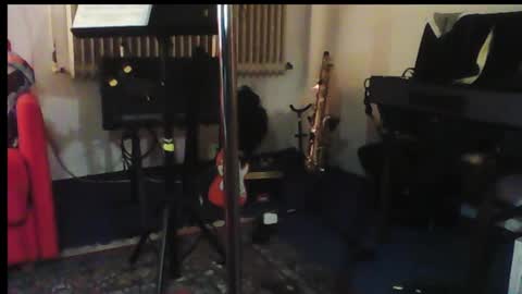 Snapshot of hartwichser1 chatting on 01/28/25, 12:05 hot n  nasty online show from 01/28/25, 12:05