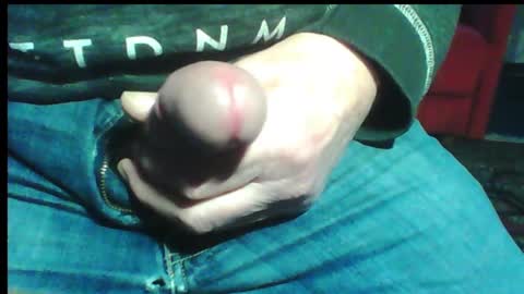 Snapshot of hartwichser1 chatting on 02/19/25, 01:50 hot n  nasty online show from 02/19/25, 01:50