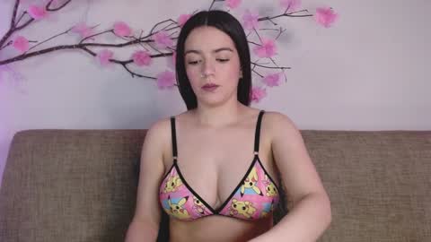     online show from 02/02/25, 02:13