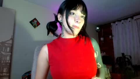 Snapshot of harypeath_ chatting on 06/03/26, 01:30 Im Emily and I could be the love of your life online show from 06/03/26, 01:30