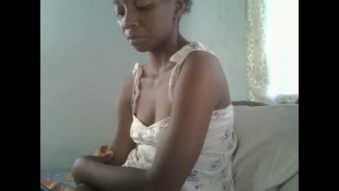 Snapshot of harysette chatting on 11/15/25, 02:02 harysette online show from 11/15/25, 02:02