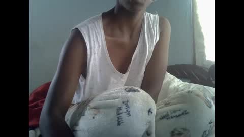 Snapshot of harysette chatting on 11/21/25, 08:35 harysette online show from 11/21/25, 08:35