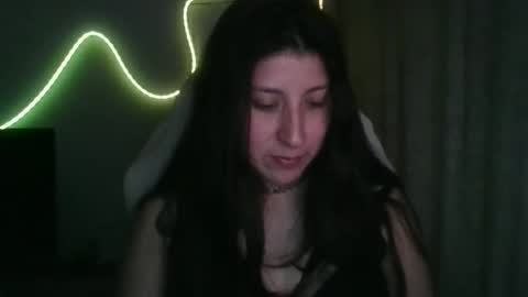Snapshot of hasley_bbylee chatting on 02/05/26, 04:28 lady online show from 02/05/26, 04:28