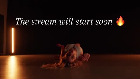 Anna online show from 05/29/26, 03:32