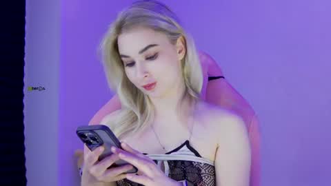 Snapshot of haters_ chatting on 06/18/26, 07:29 Anna online show from 06/18/26, 07:29