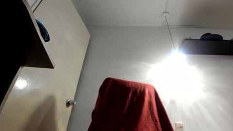 Snapshot of hathor_01_ chatting on 01/17/25, 06:33 andres online show from 01/17/25, 06:33