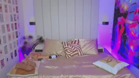 Alicia online show from 06/18/26, 02:01