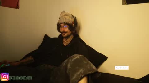 Snapshot of hatsumotokyoto chatting on 01/25/25, 11:11 More content 2 online show from 01/25/25, 11:11