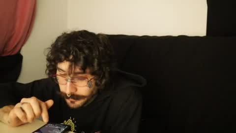 Snapshot of hatsumotokyoto chatting on 01/28/25, 12:47 More content 2 online show from 01/28/25, 12:47