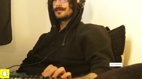 Snapshot of hatsumotokyoto chatting on 01/28/25, 10:01 More content 2 online show from 01/28/25, 10:01