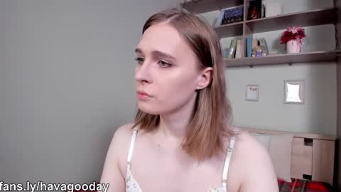 Mia online show from 01/10/26, 06:15