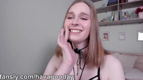 Mia online show from 03/01/26, 05:53