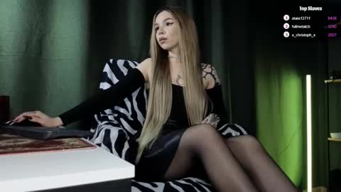 Snapshot of havenraee chatting on 01/10/26, 07:37 Miss Haven online show from 01/10/26, 07:37