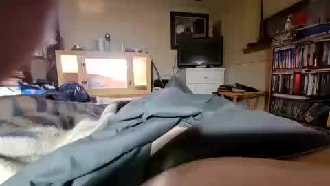 hawkfan1888 online show from 10/09/25, 11:47