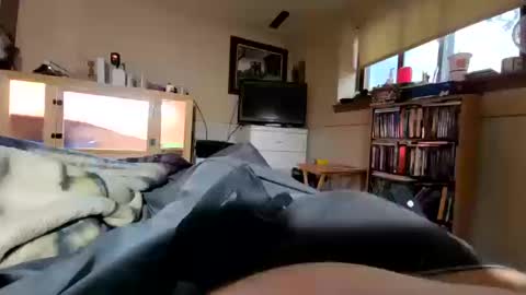 hawkfan1888 online show from 10/18/25, 09:37