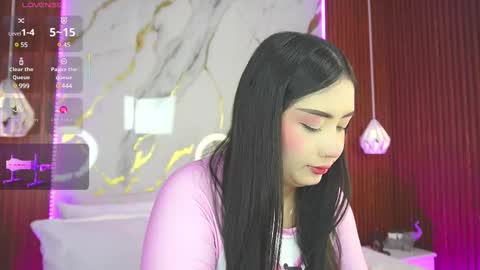 haylie  See you tonight at 8pm Colombia time online show from 02/10/25, 03:13