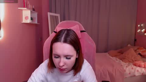 Mia online show from 01/11/26, 01:10