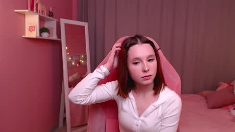 Mia online show from 02/11/26, 07:46