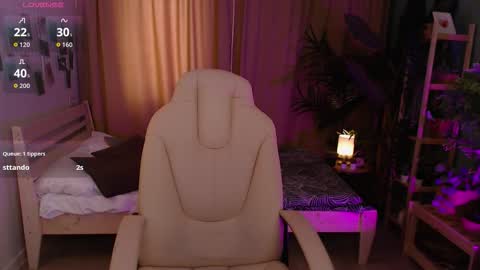 Mia online show from 03/03/26, 07:47