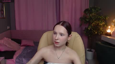 Mia online show from 03/21/26, 08:41