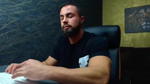 HayesWood online show from 11/15/25, 06:00