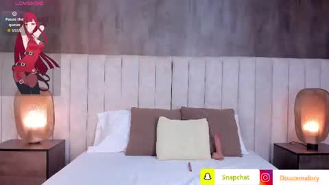 Snapshot of hayli_monroee chatting on 06/25/26, 04:11 Hayli online show from 06/25/26, 04:11