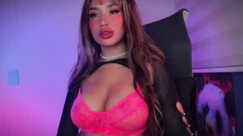 Marie online show from 03/06/25, 02:30