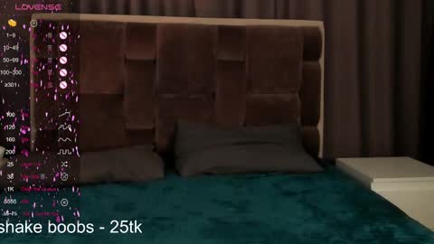 Liya dont forget to thumbs up me online show from 03/11/25, 01:01