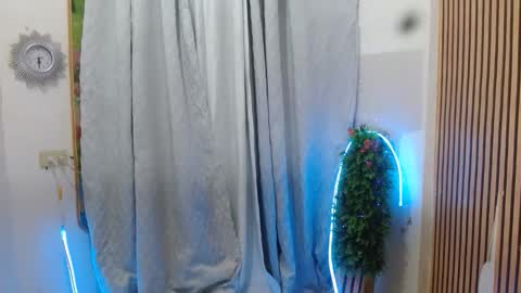 hazel_joy online show from 10/13/25, 04:18