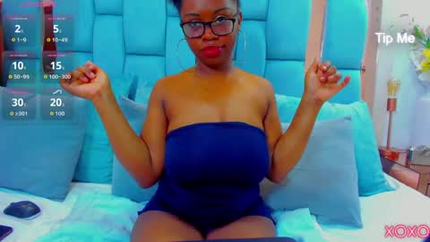 hazel_lanee online show from 04/20/26, 12:02