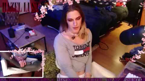 Hazel Lust online show from 03/28/26, 02:11