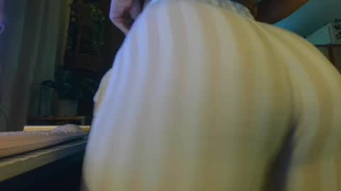 Snapshot of hazel_lyn222 chatting on 07/31/26, 04:06 Hazel online show from 07/31/26, 04:06