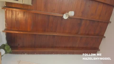 Im Hazel online show from 02/02/25, 01:55