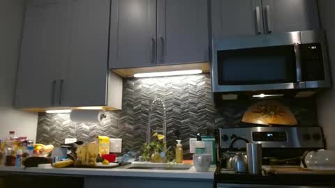 Hazel online show from 02/02/25, 09:23