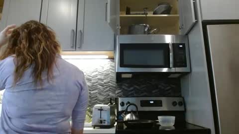 Hazel online show from 02/23/25, 10:20