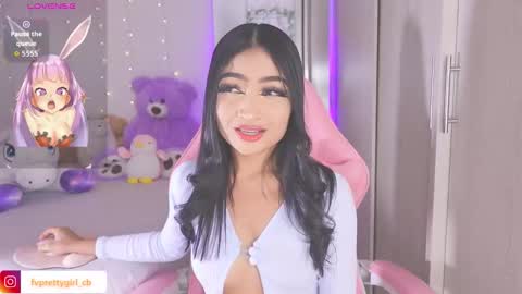 Lynn online show from 11/25/25, 06:02