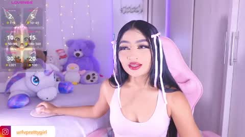 Snapshot of hazelbabee_ chatting on 06/03/26, 06:16 Lynn online show from 06/03/26, 06:16