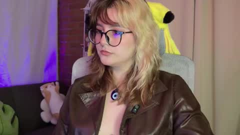 Hazel Brown online show from 03/27/26, 01:00