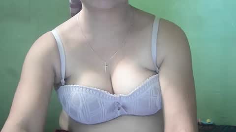 hazeldhane online show from 06/18/26, 02:34