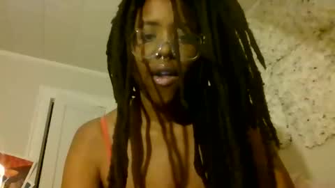 Hazel Hanes online show from 01/15/26, 07:46