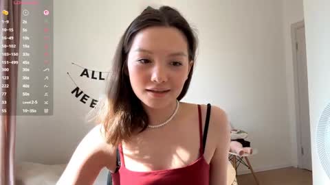 Snapshot of hazelhartshorn chatting on 06/07/26, 01:15 Kira online show from 06/07/26, 01:15
