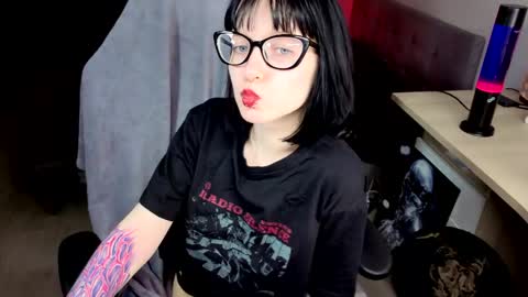 hazeltompson online show from 03/23/26, 12:31