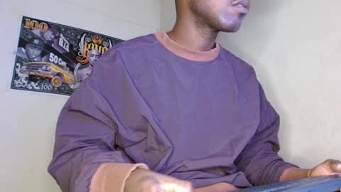 hazlan_420 online show from 10/31/25, 09:43