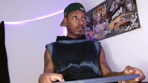 Snapshot of hazlan_420 chatting on 02/05/26, 02:49 hazlan_420 online show from 02/05/26, 02:49