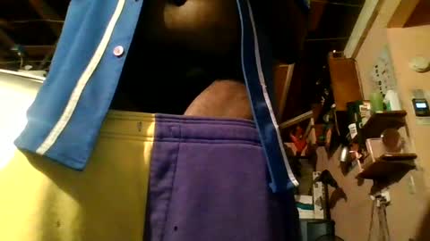 hbdj2164 online show from 10/13/25, 10:48