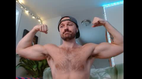 Snapshot of hbdude27 chatting on 10/28/25, 12:03 RinnDude35 online show from 10/28/25, 12:03