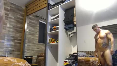 Snapshot of healedcarioca chatting on 12/28/24, 08:47 Brazilian bigdick online show from 12/28/24, 08:47